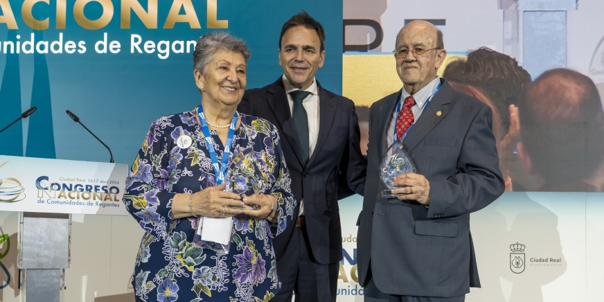 El Congreso Nacional de Comunidades de Regantes de Ciudad Real distinguió a Araceli Olmedo y Andrés del Campo, figuras claves del regadío español